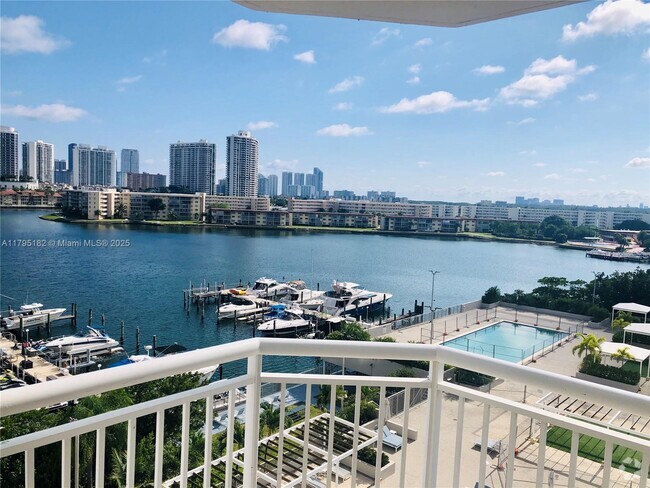 Building Photo - 18071 Biscayne Blvd Unit 703 Rental