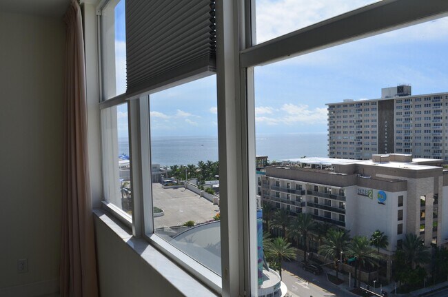Photo - 201 N Ocean Blvd Unidad 1204