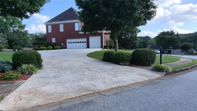 Photo - 5760 Dovnick Dr SW