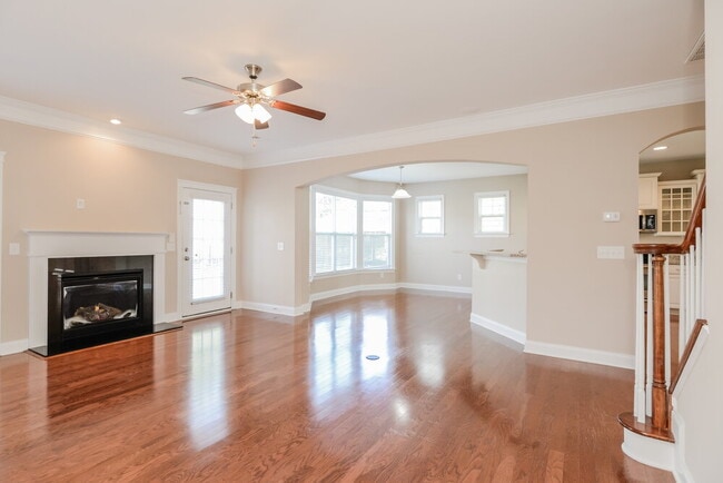 Photo - 8020 Whitehawk Hill Rd