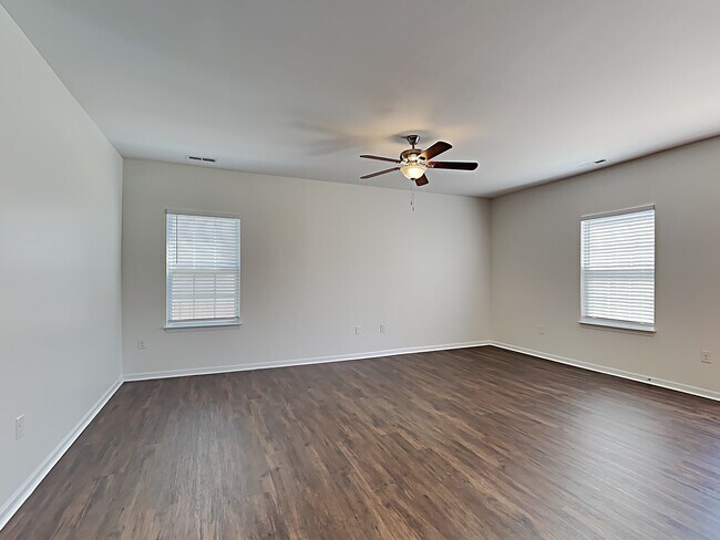 Photo - 6145 Watsonia Drive