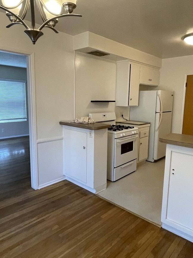 Photo - 3355 Manning Ave Unidad 17