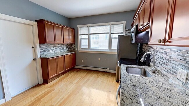 Photo - 636 Dorchester Ave Unidad 2