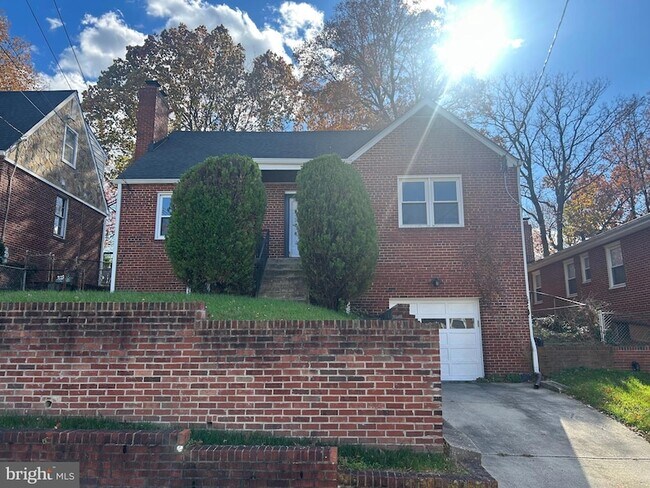 Building Photo - 3013 Nash Pl SE