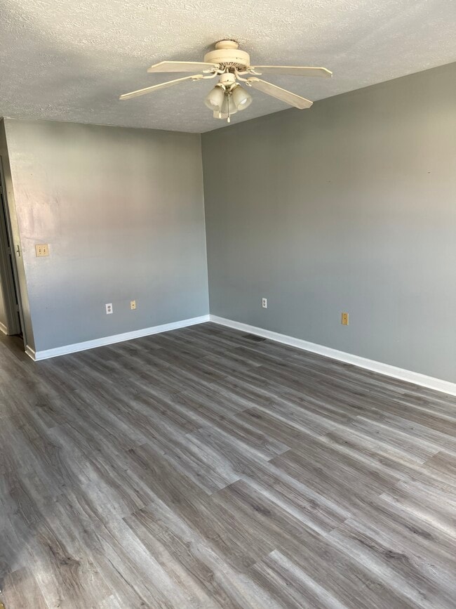 Photo - 25 Magnolia Dr