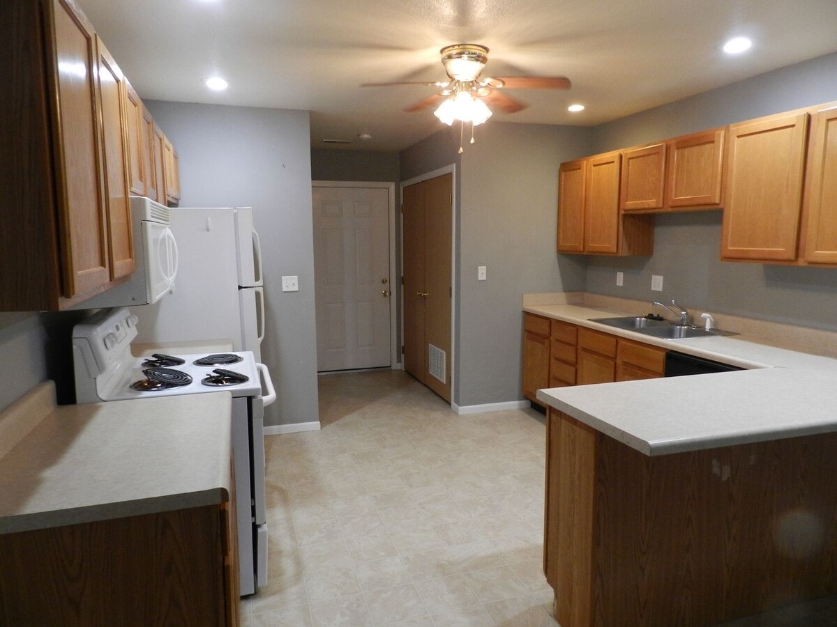 Photo - 22605 Hollow Oak Ln Unit Hollow Oak Lane B