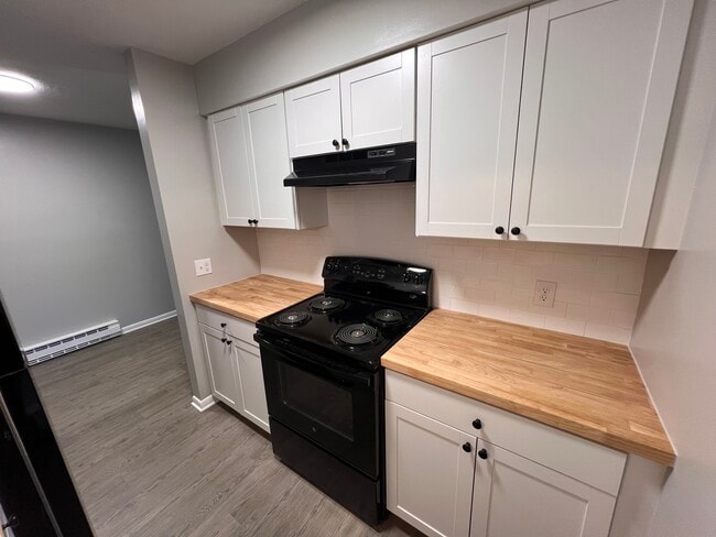 Cypress West Akron Apartments