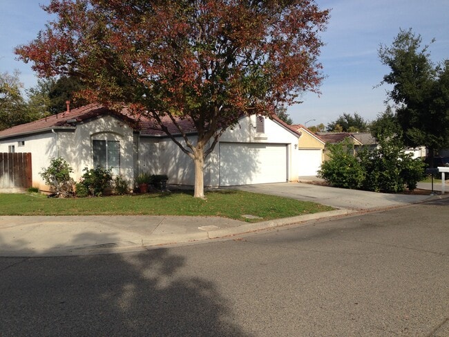 Building Photo - 3440 W Tenaya Way Rental