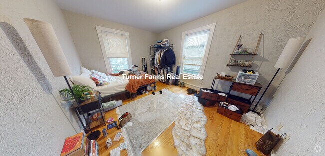 Building Photo - 350 Allston St Unit 3 Rental