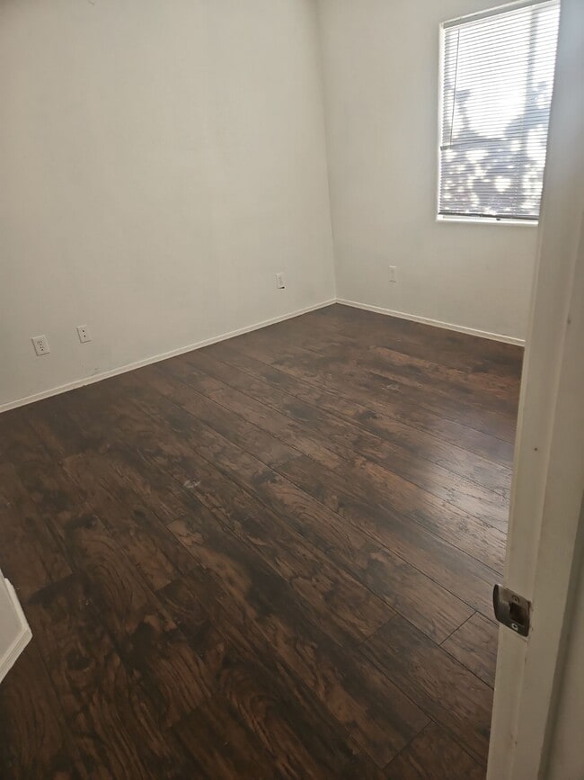 Photo - 3378 Iroquois Dr Unit 101