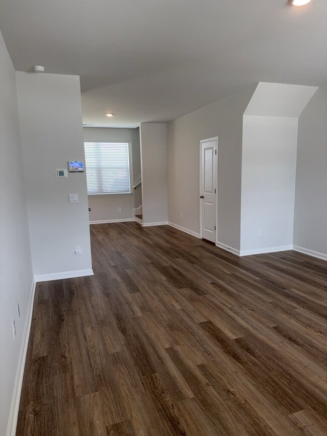 Photo - 306 Salvia St