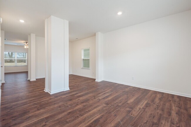 Photo - 4734 Willow Bluff Cir