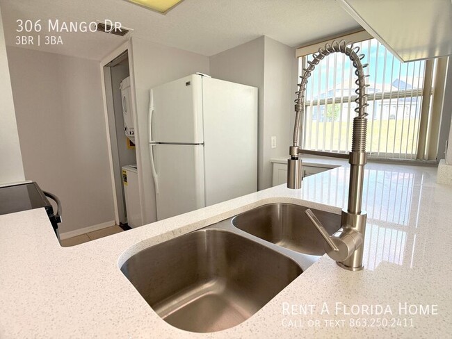 Photo - 306 Mango Dr