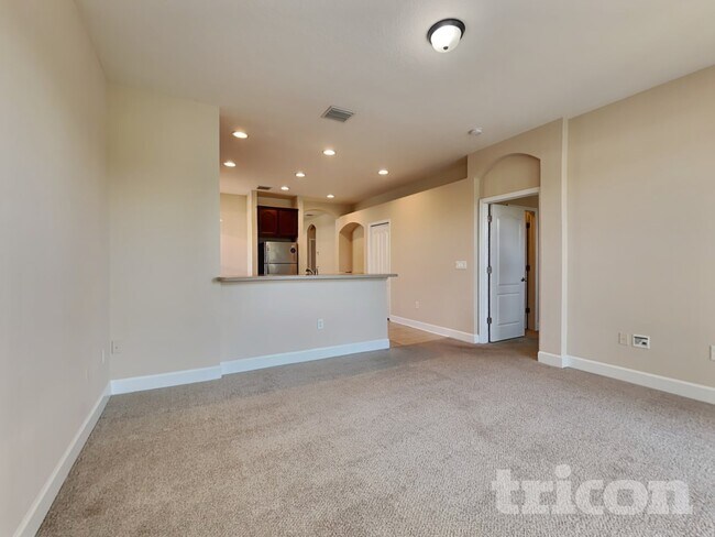 Photo - 922 Larwood Pine Dr