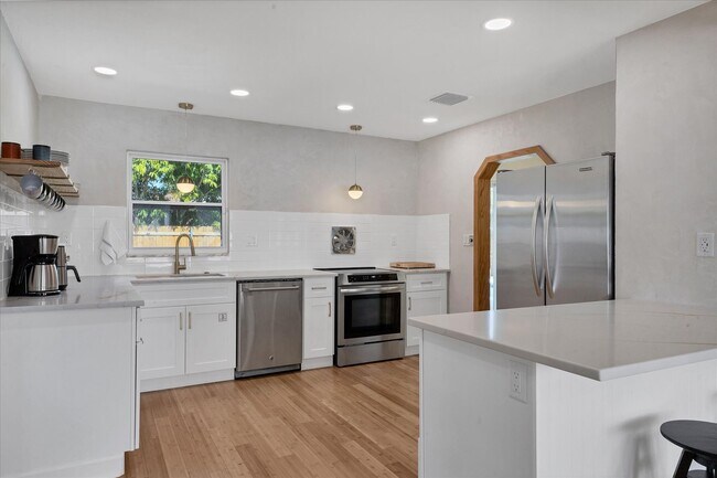 Photo - 2667 Cheryle Ln