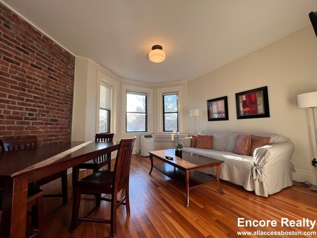 Photo - 52 Charlesgate E Unit 104