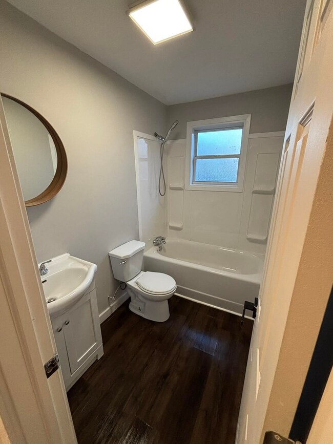 Photo - 30 Parkwood Dr Unit 8