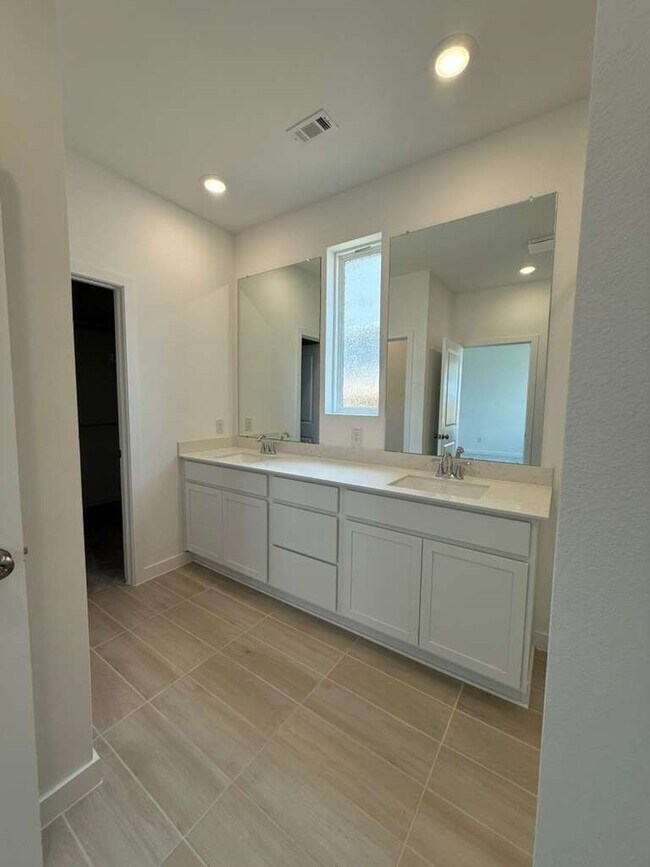 Photo - 27326 Sweetwater Bay Dr