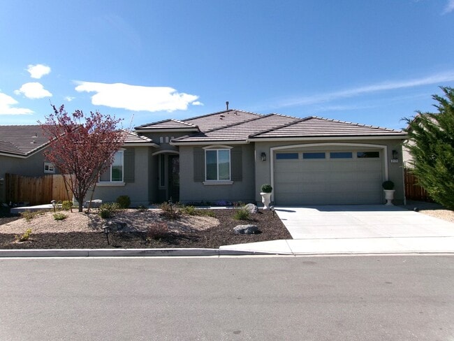 Building Photo - Beautiful 3bd, Office, 2 bath home in Spanish Springs