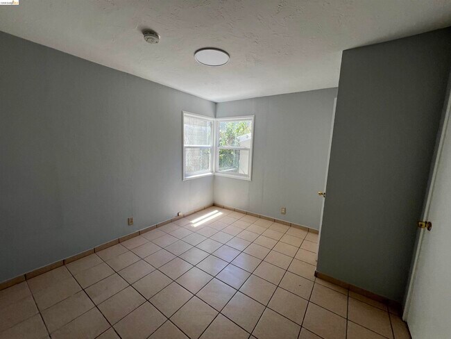 Photo - 6293 Vallejo St