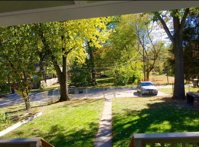 Photo - 1603 E Michigan St