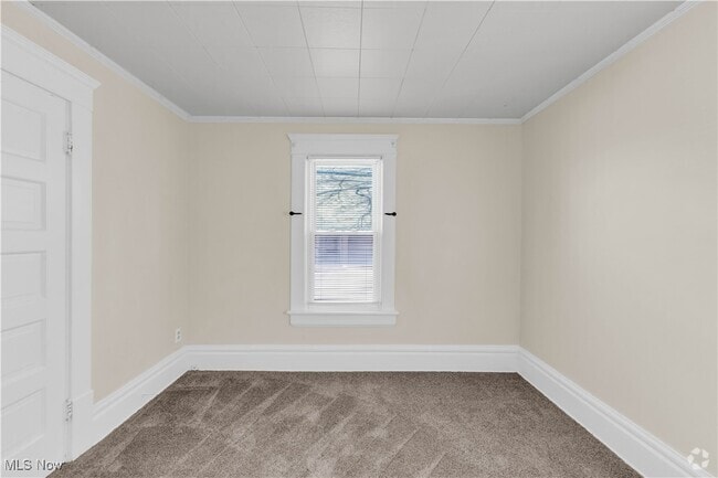 Building Photo - 1274 Welsh Ave Rental