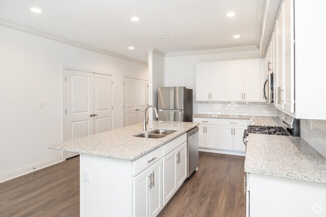 3BR, 3BA -1,890 SF Kitchen
