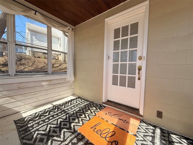 Photo - 2703 Watson Blvd