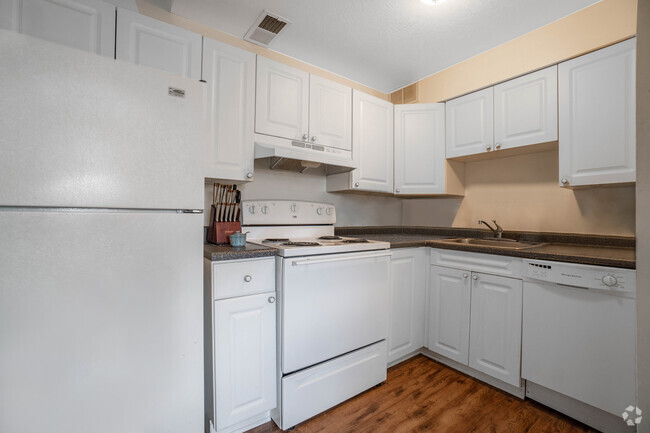 Building Photo - 163 W College St Unit 163 #1 Rental