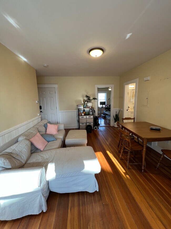 Photo - 332 Beacon St Unit 2