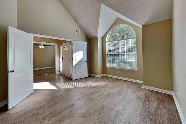 Photo - 4220 E Meadow Dr