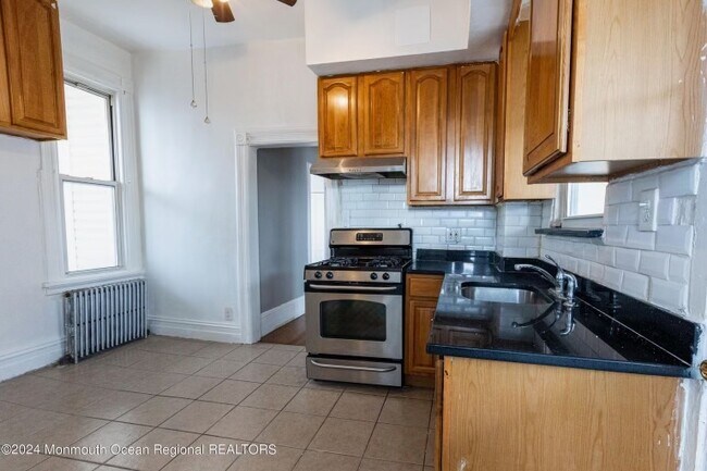 Photo - 117 Lewis St Unidad 1