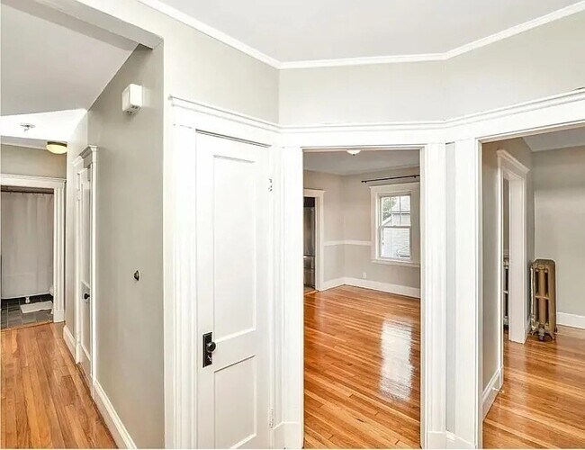 559 Adams St Unit 2