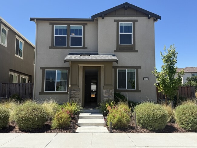 Building Photo - 2062 Cottonwood St Rental