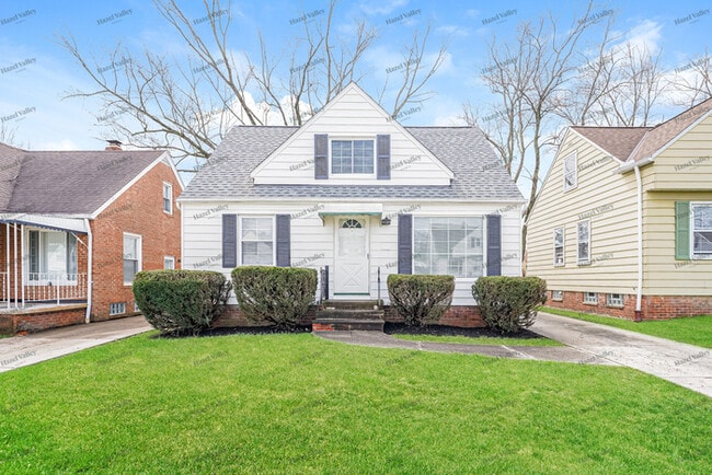 Building Photo - 15416 Maplewood Ave