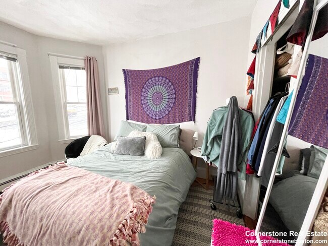 Photo - 19 Bucknam St Condo