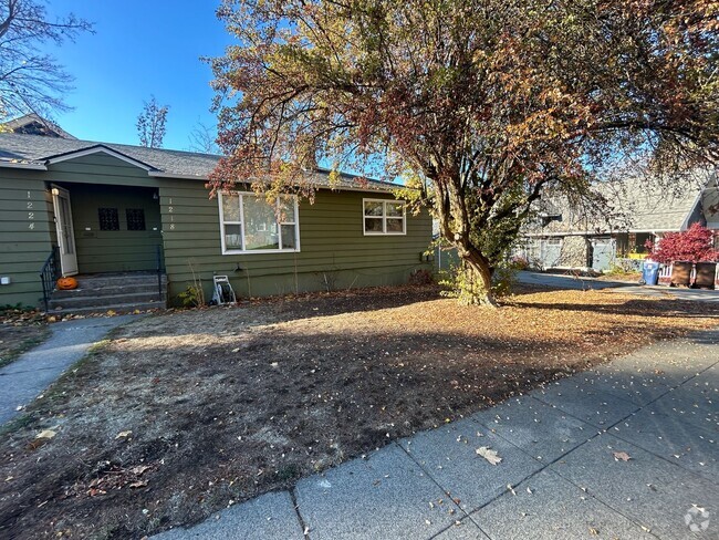 Building Photo - Cute South Hill Duplex Rental