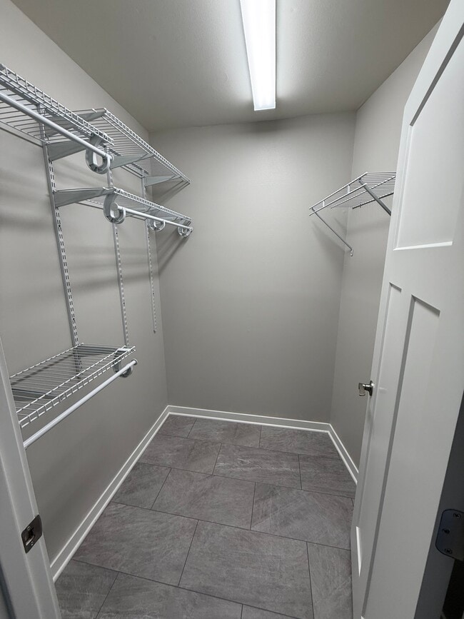 Hunter's Ridge Apartments