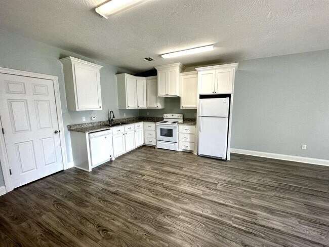 Photo - 1130 Guillory St