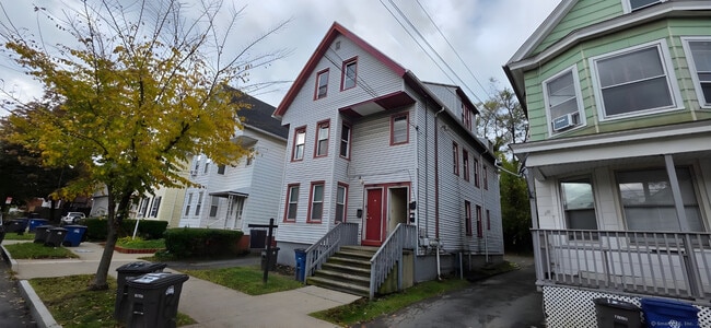 Building Photo - 186 Farren Ave Unit 3