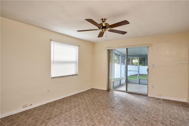 Photo - 617 Spencer Ave