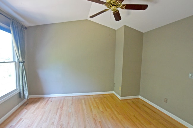 Photo - 6084 Joust Ln