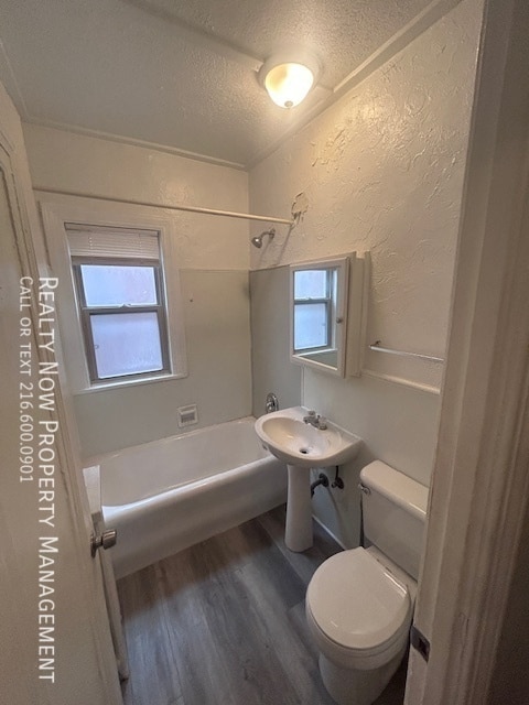 Photo - 2972 S Moreland Blvd Unidad 2972 / 20