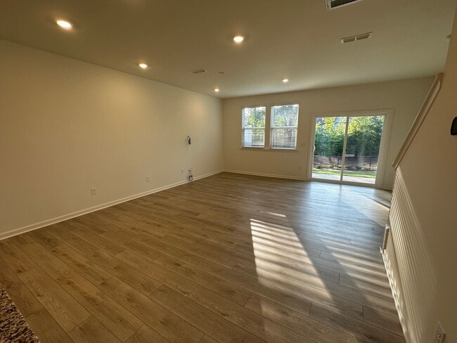 Photo - 166 Parker Ln