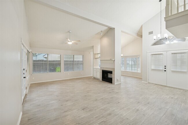 Photo - 8610 Lake Crystal Dr