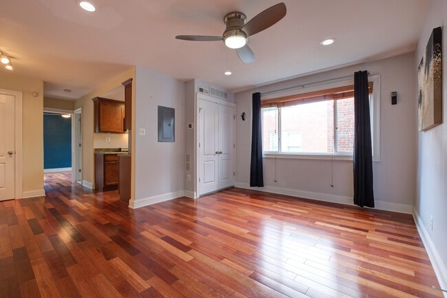 Photo - 2004 3rd St NE Unit 302