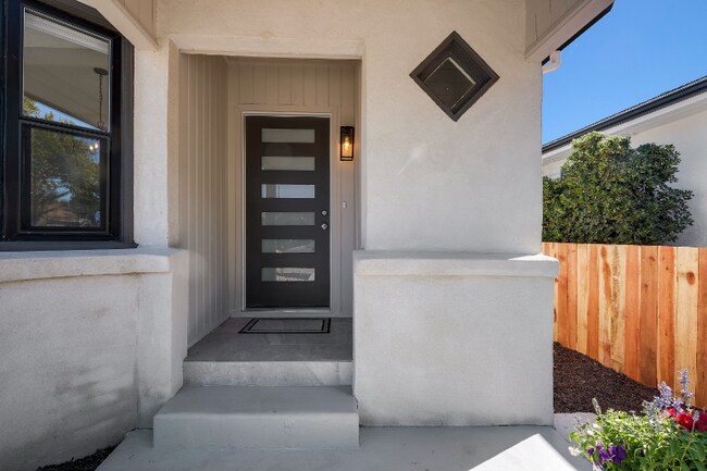 Photo - 5360 15th Ave