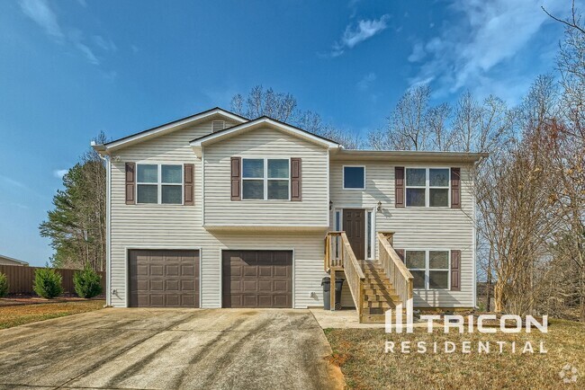 Building Photo - 22 Thorn Thicket Way Rental