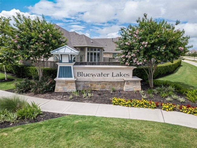 Photo - 18710 Lynnwood Crest Ln