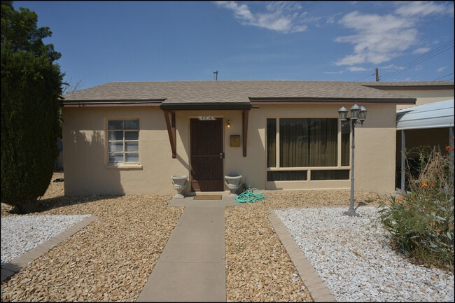 Photo - 6106 Tejas Dr